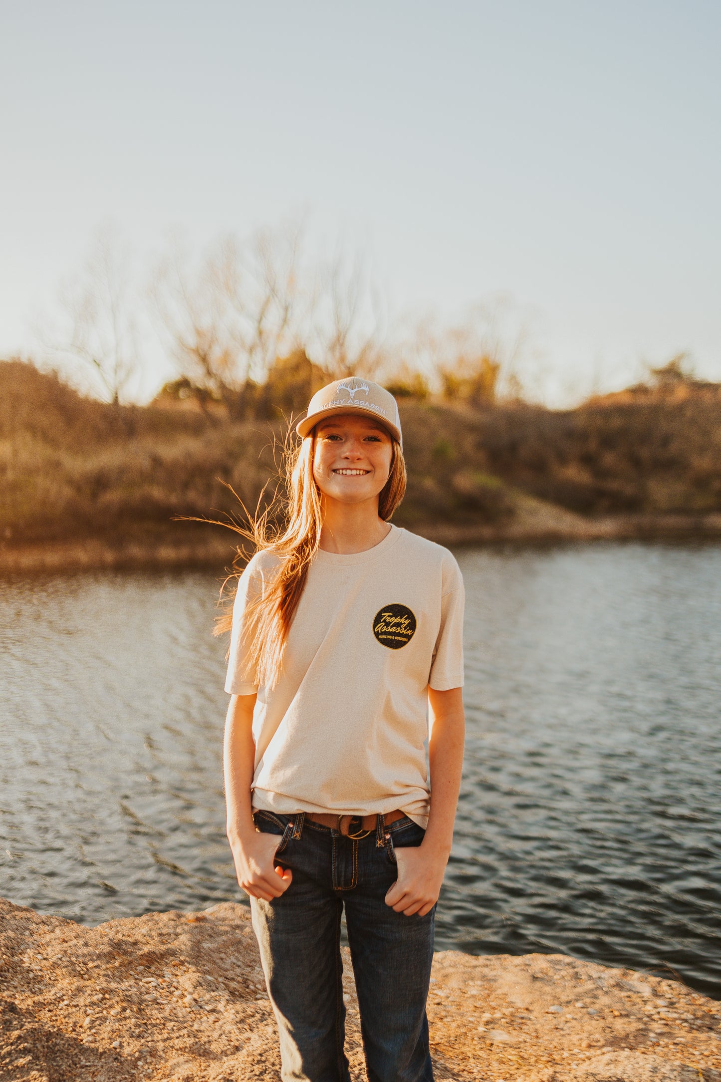 Cursive Circle Logo Cream Shirt