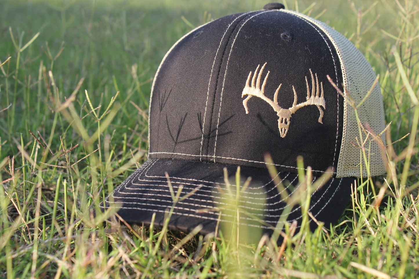 Black & Tan Buck Cap