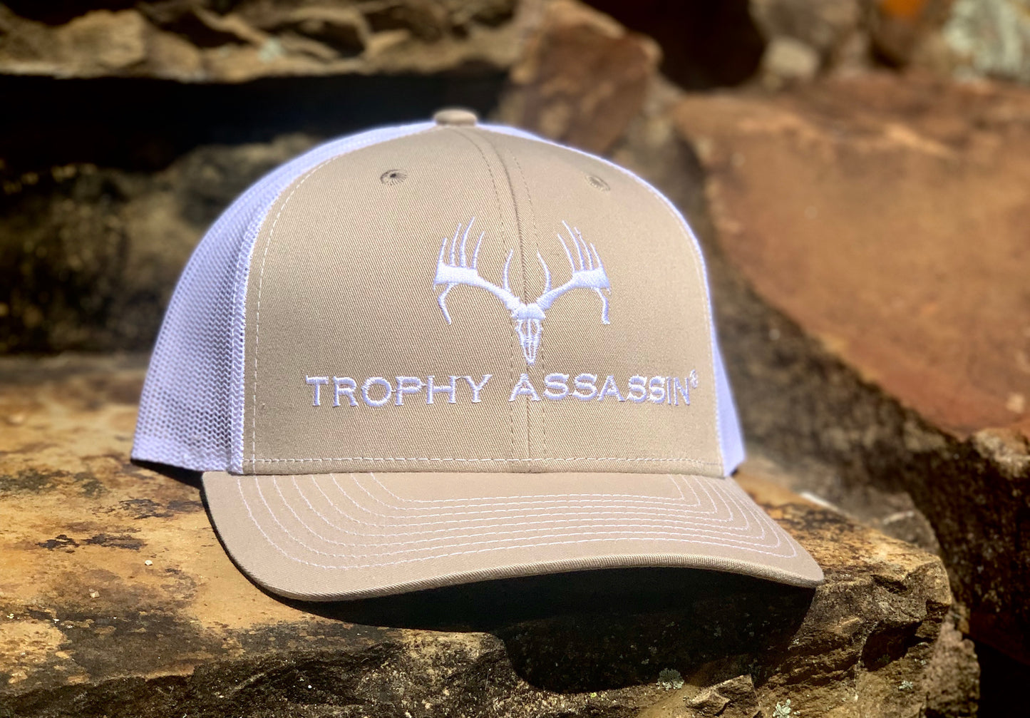 Tan & White Middle Buck Cap